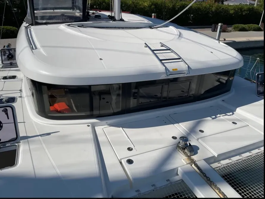 Lagoon 40 BONOBO — yacht photo 2