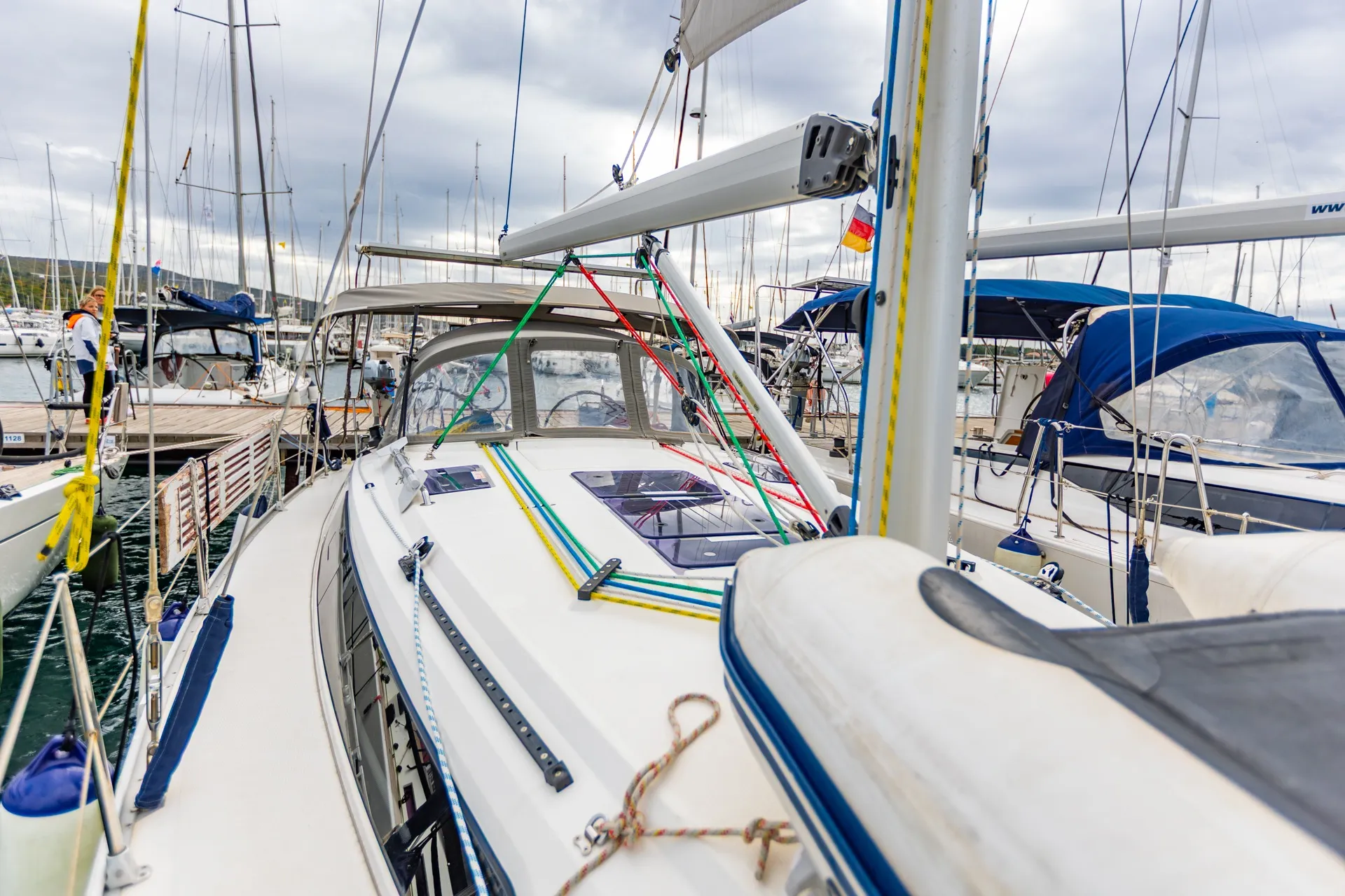 Bavaria Cruiser 37 Fjaka — фотография яхты 12