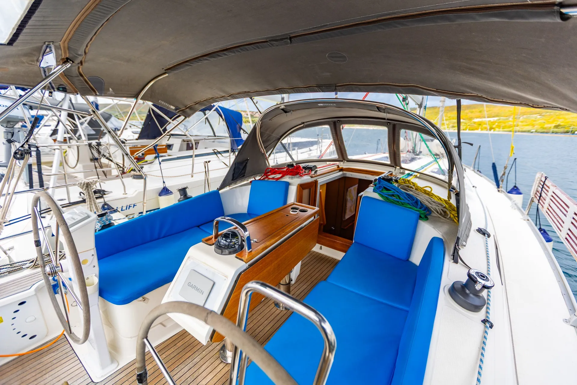 Bavaria Cruiser 37 Fjaka — фотография яхты 9