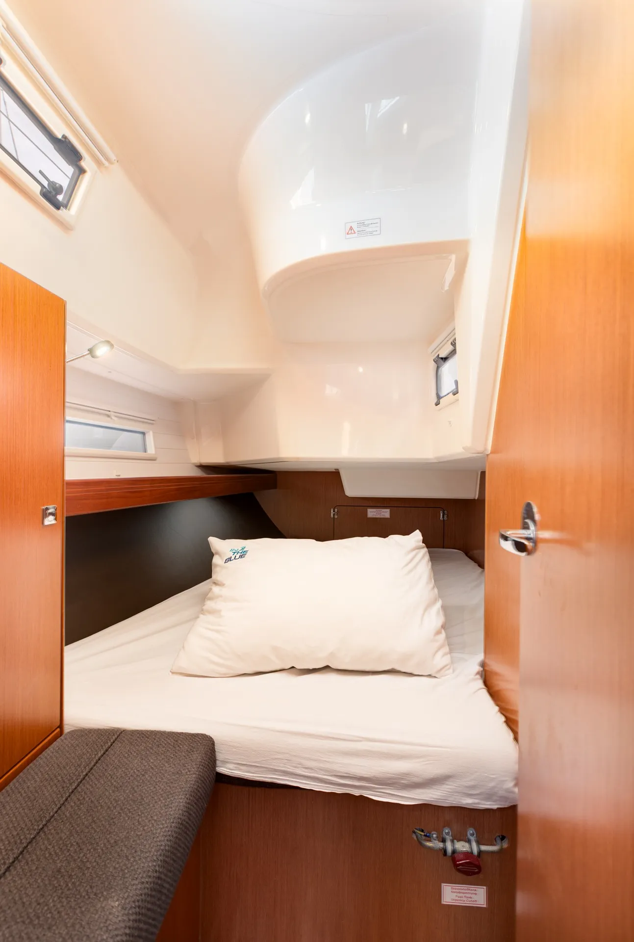 Bavaria Cruiser 37 Fjaka — фотография яхты 5