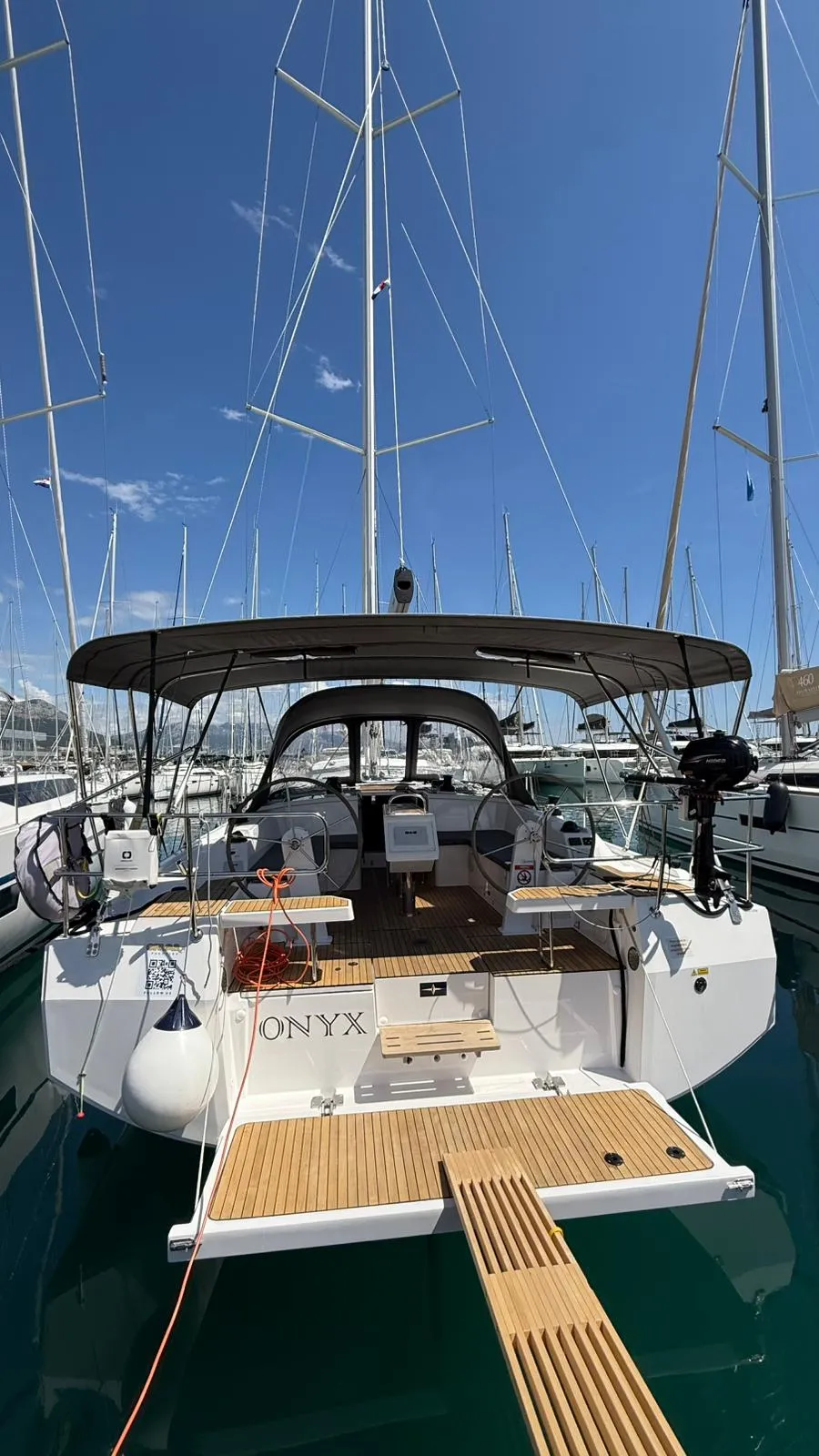 Bavaria C42 ONYX — фотография яхты 2