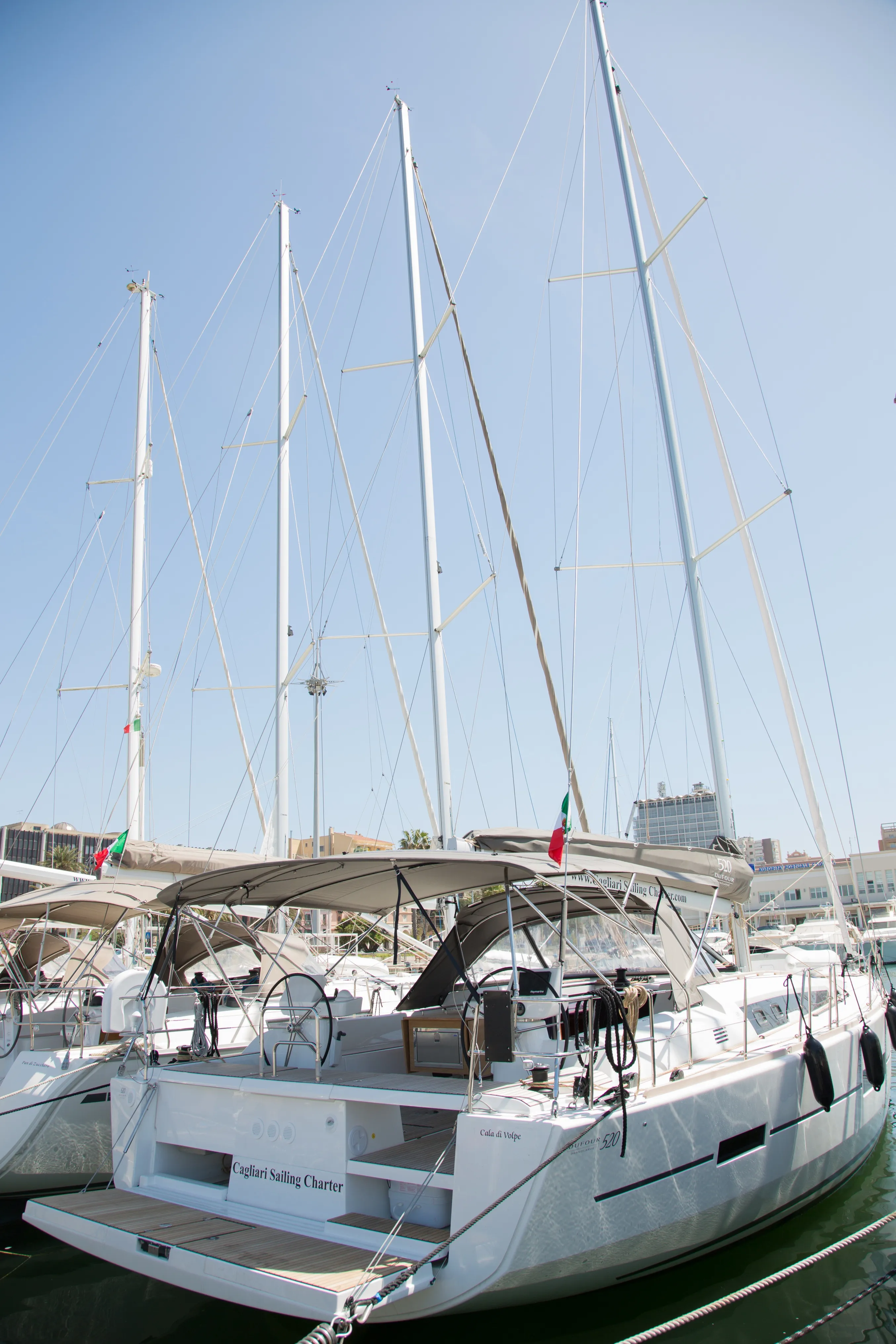 Dufour 520 Grand Large Cala di Volpe — foto dello yacht n. 2