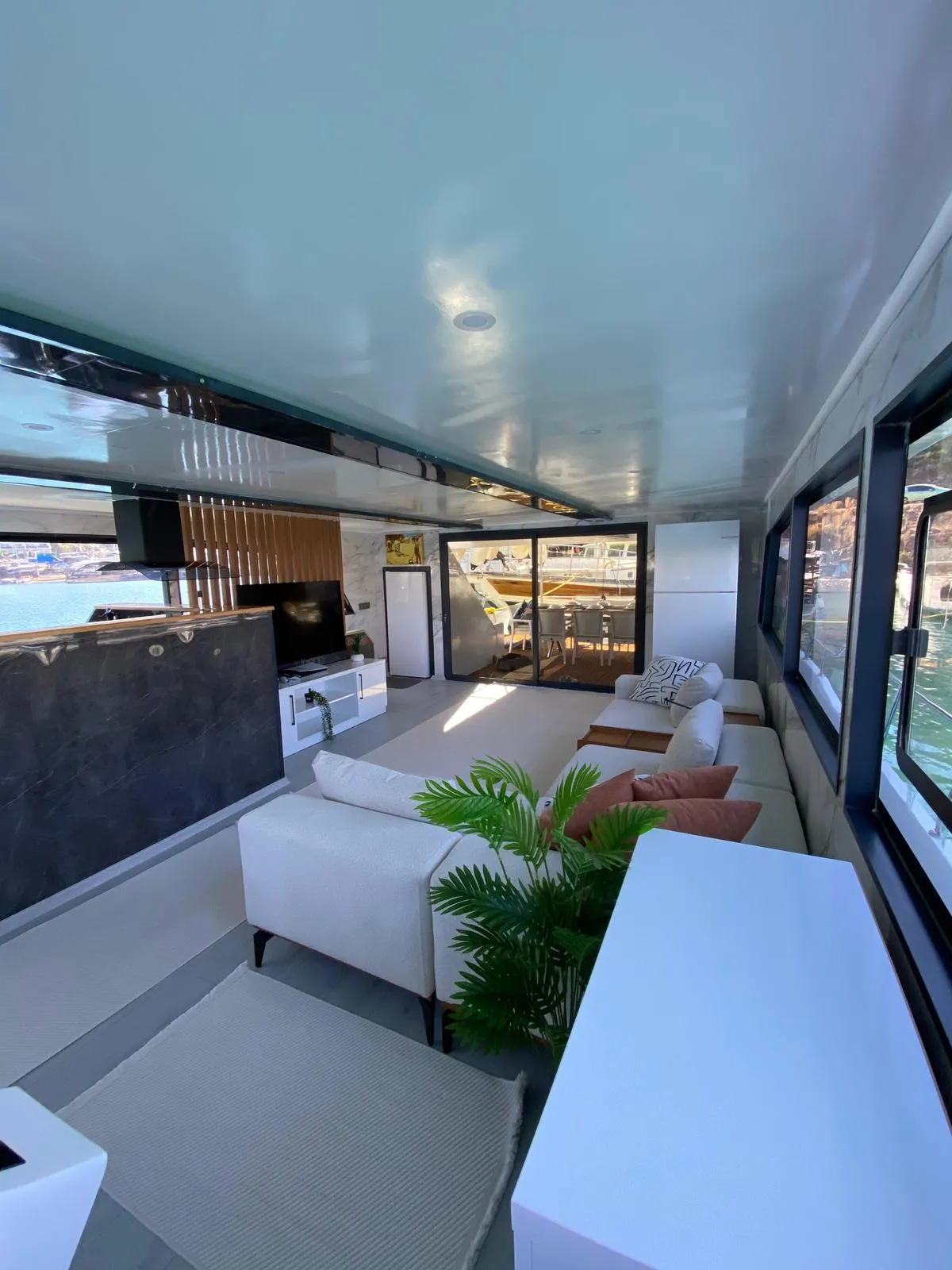 Motoryacht Lagertha — yacht photo 23