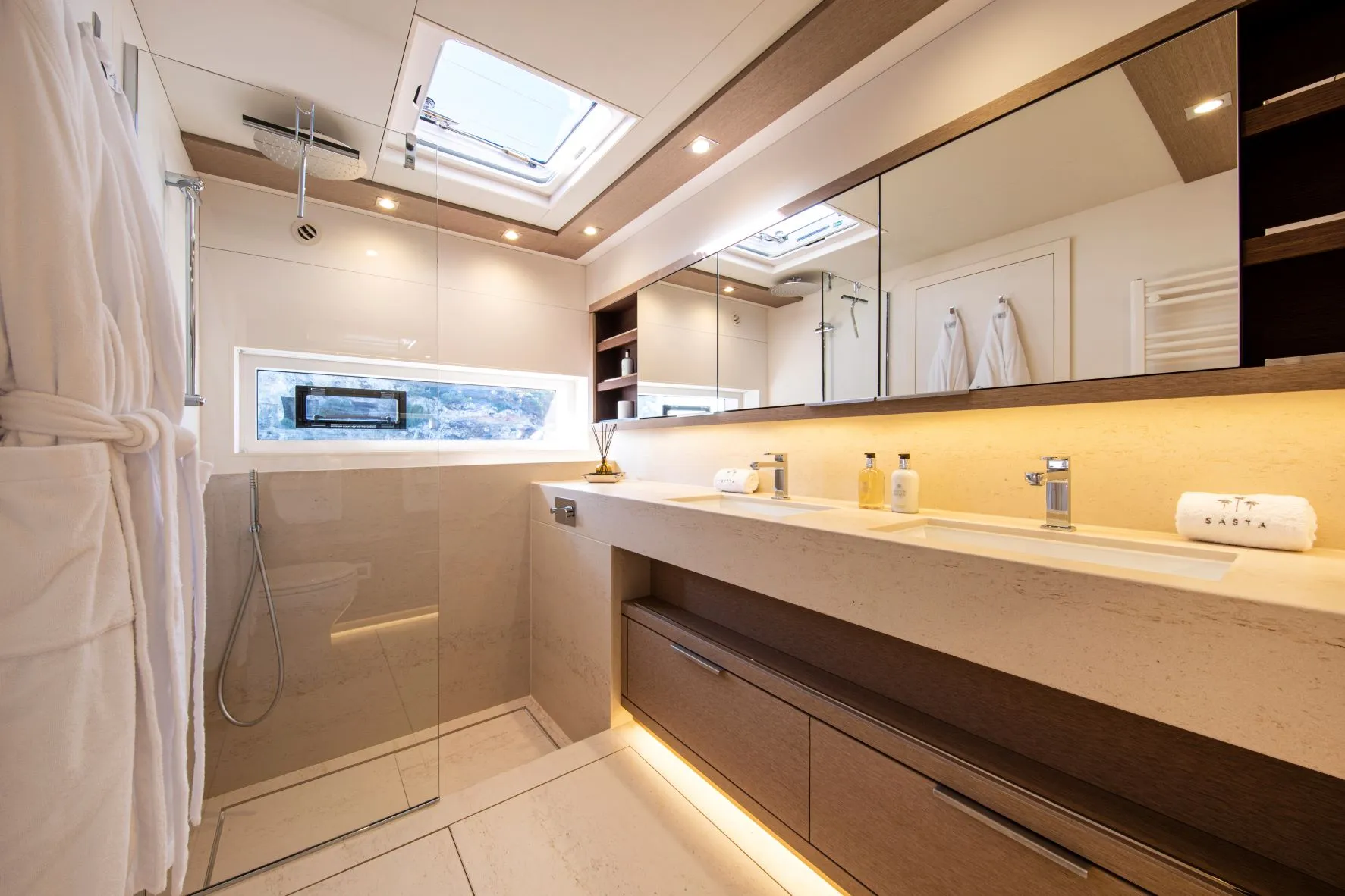 Lagoon Seventy 8 Premium + — yacht photo 2