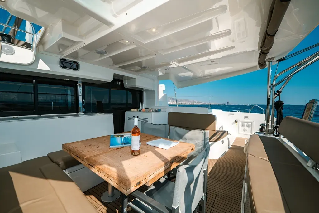 Lagoon 46 MARY GRACE II — Yachtfoto 10