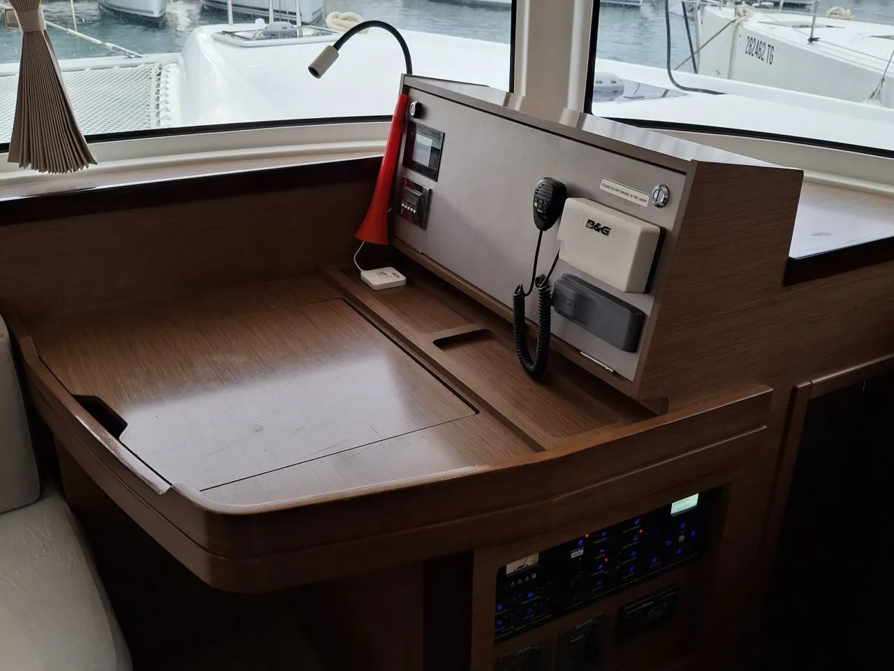 Lagoon 42 Orlan — yacht photo 7