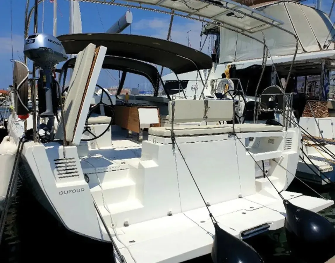 Dufour 470 Emphasis — yacht photo 5