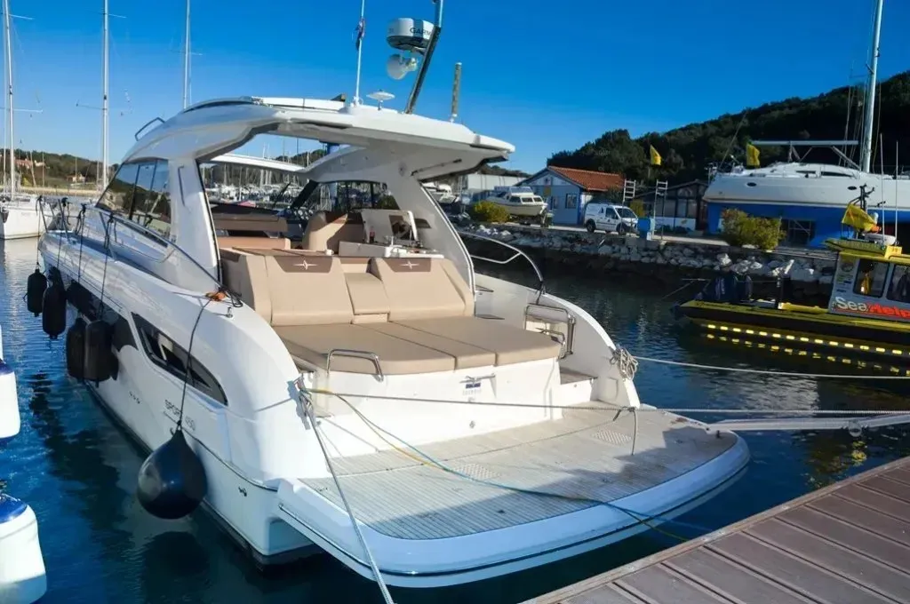Bavaria Sport 450 HT Varola — foto dello yacht n. 2
