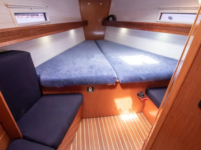 Bavaria 40 Vlassis — Yachtfoto 7