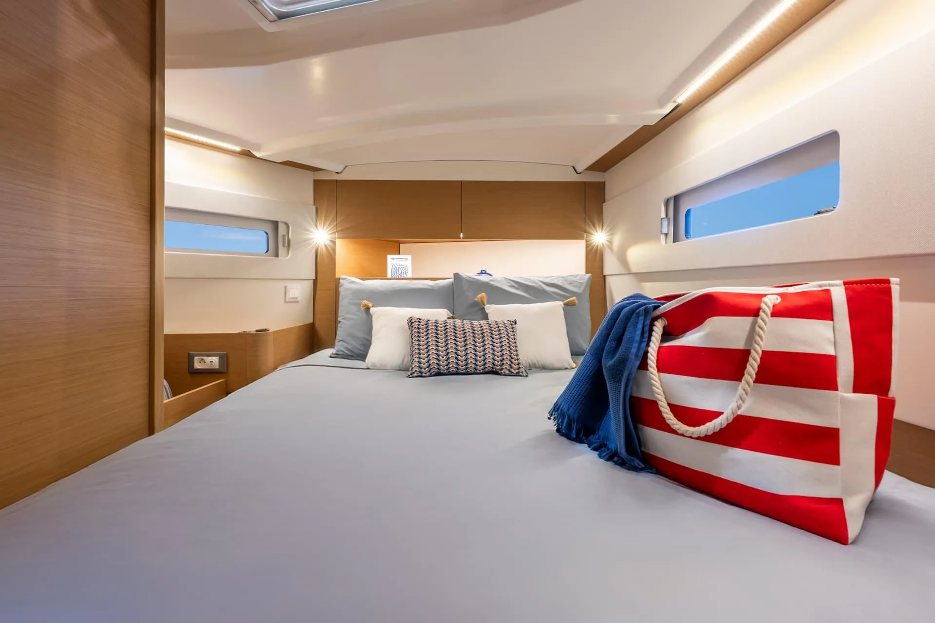 Sun Odyssey 415 PENELOPE — yacht photo 12