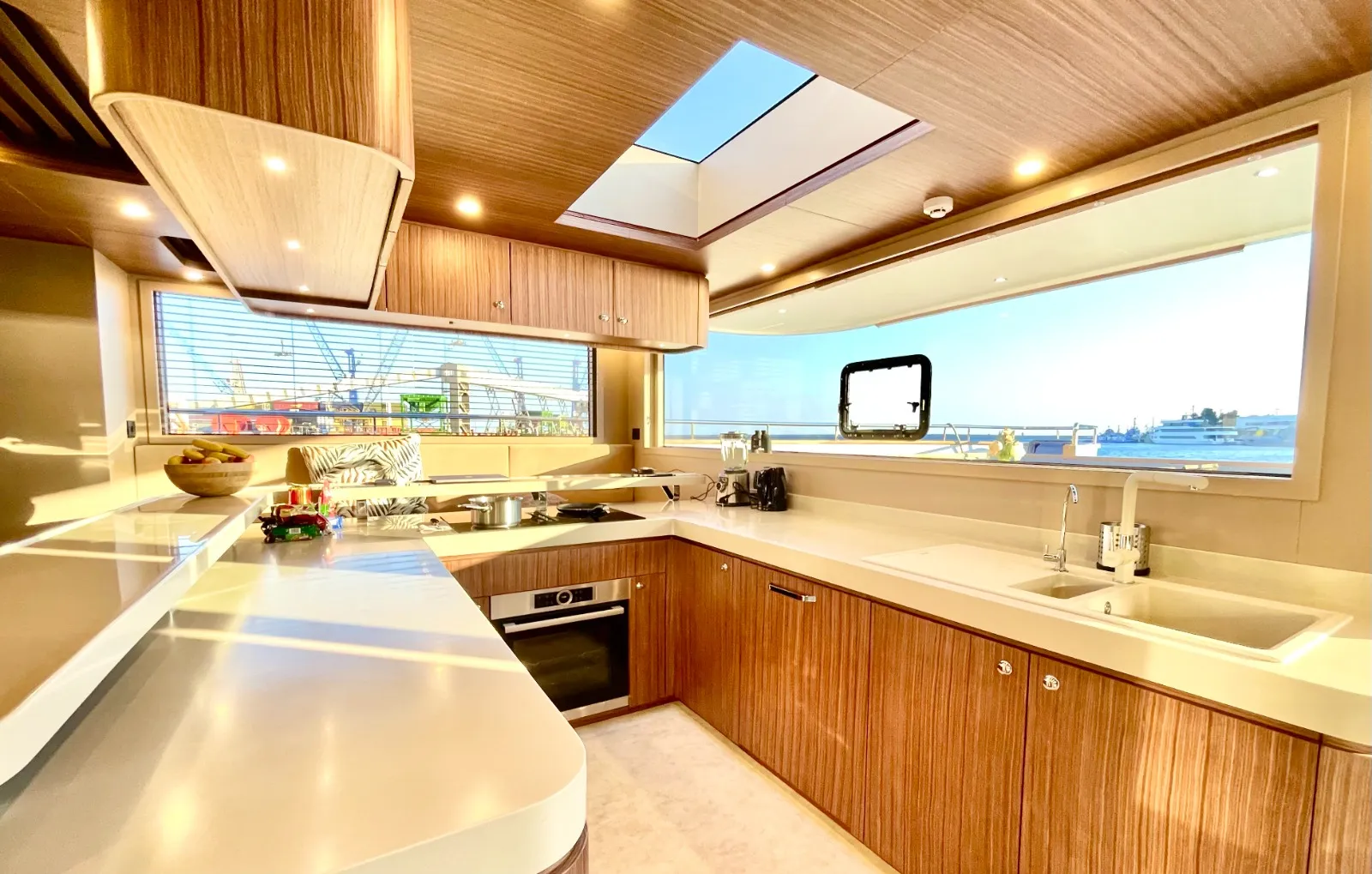Ocean Beast 65 Inka — yacht photo 2