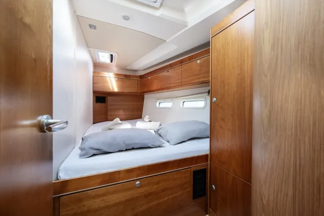 Hanse 575 Premium — yacht photo 26
