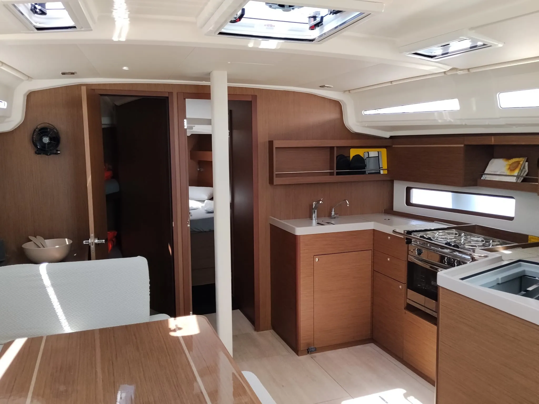 Oceanis 40.1 Enosim — yacht photo 2