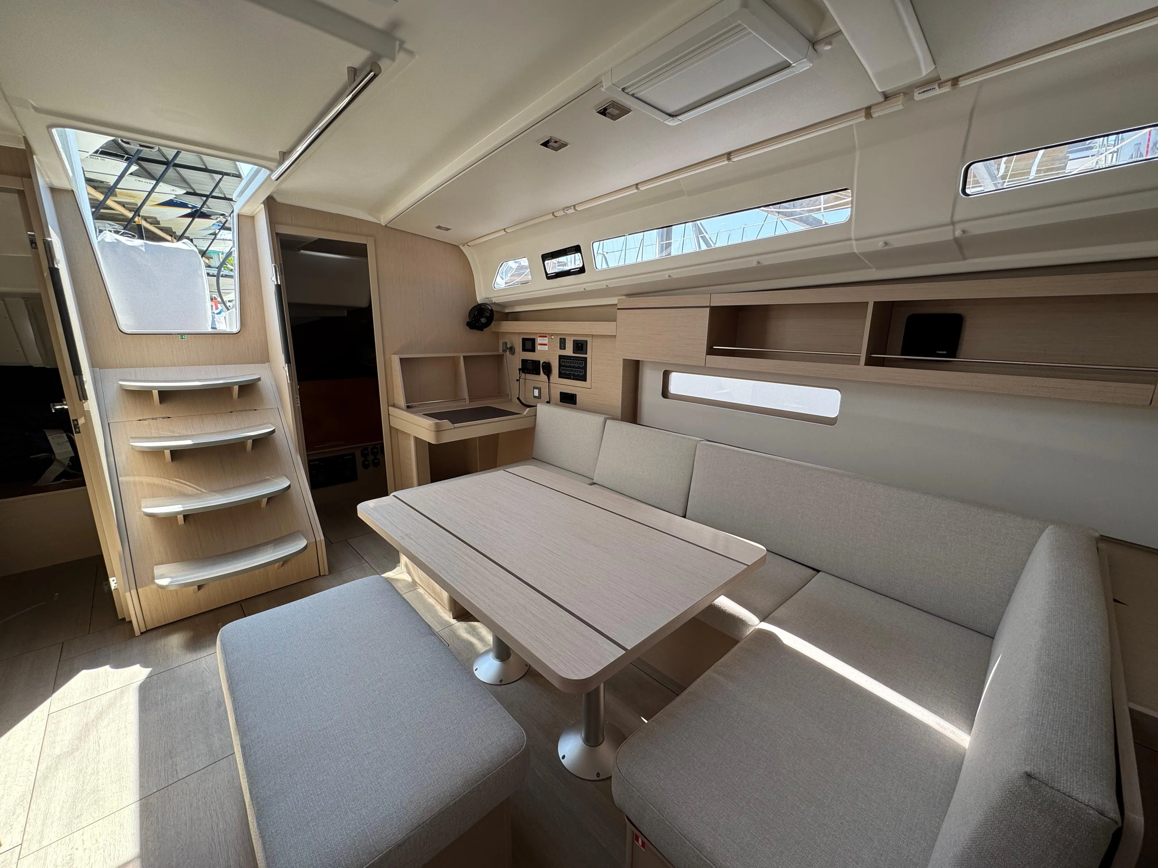 Oceanis 40.1 Enosim — photo du yacht n° 1
