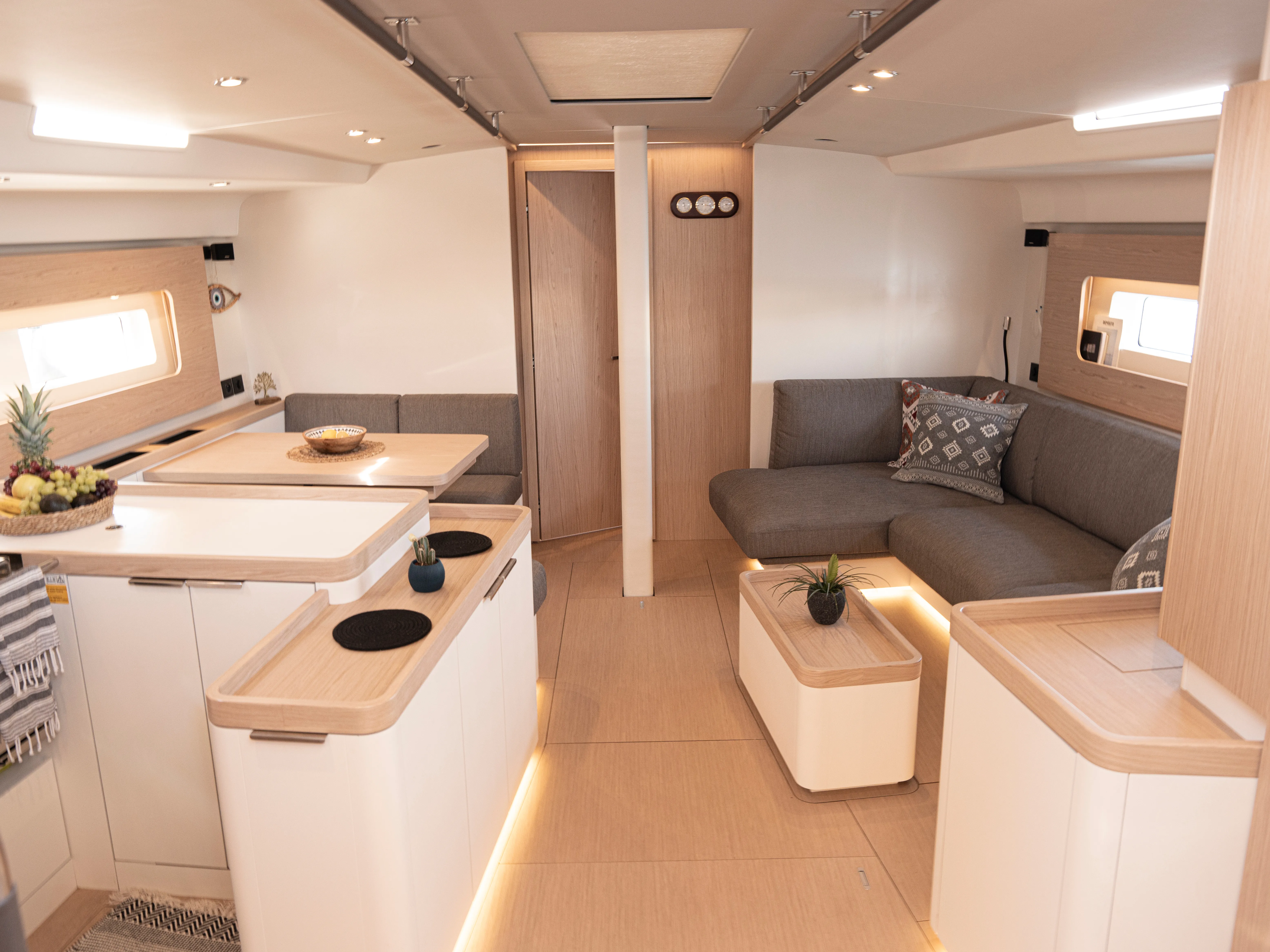 First Yacht 53 Izanami — yacht photo 4