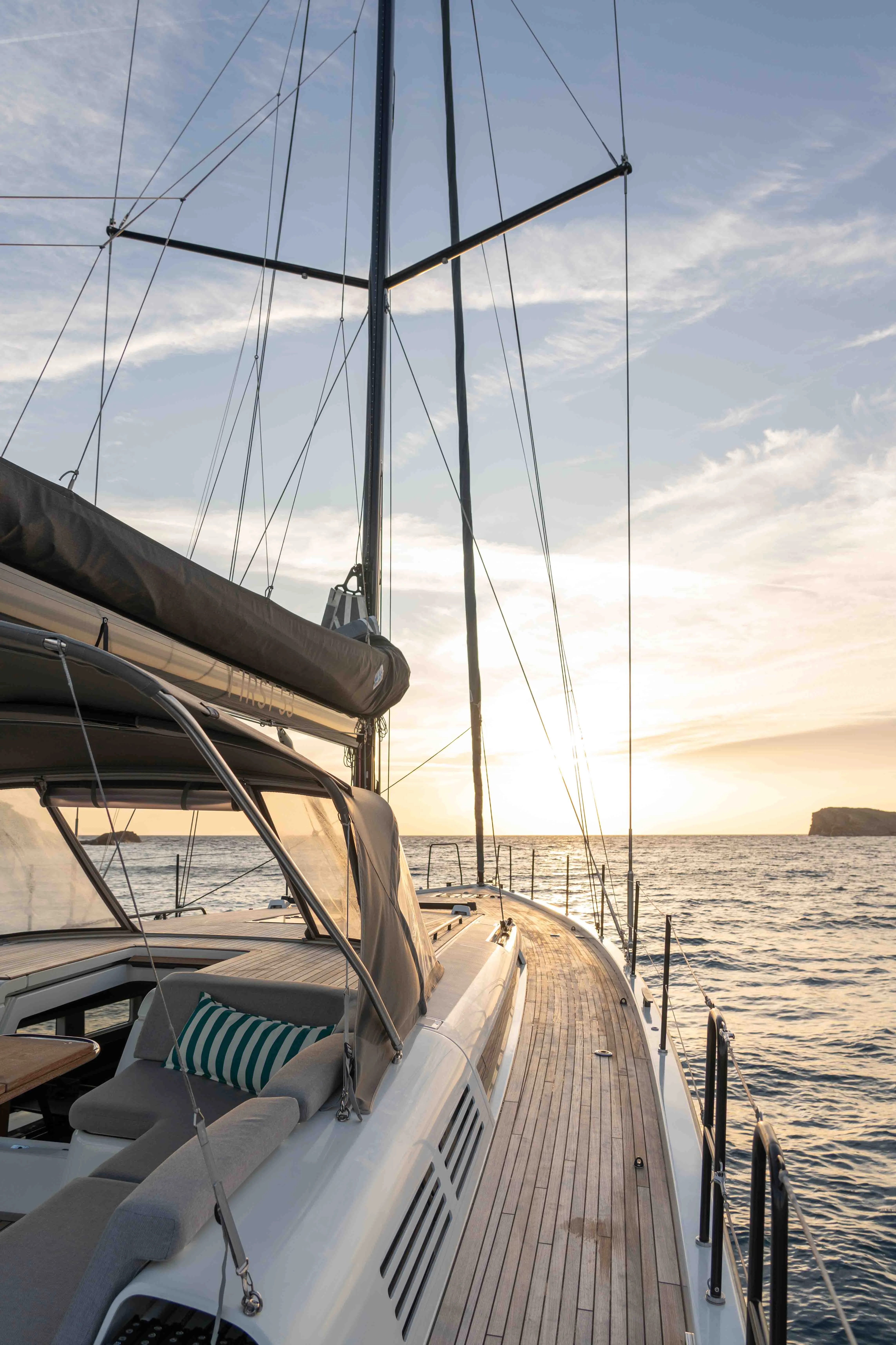 First Yacht 53 Titanium Star — yacht photo 3