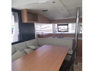 Bali Catsmart Agad — Yachtfoto 3