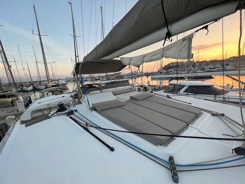Lagoon 450 Fly Branchia — фотография яхты 20