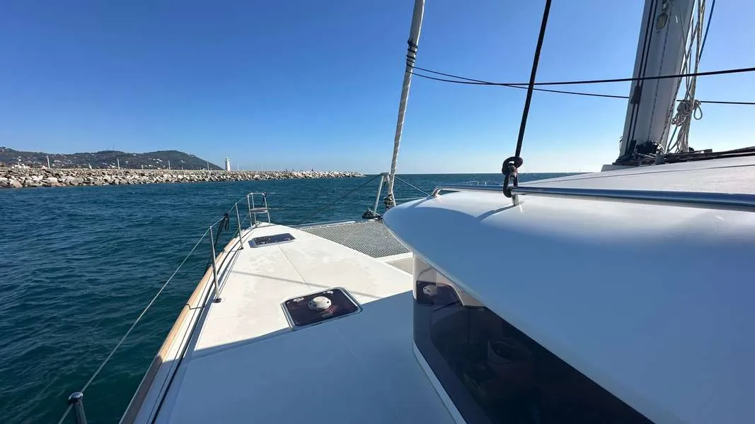 Lagoon 450 Fly Branchia — фотография яхты 13