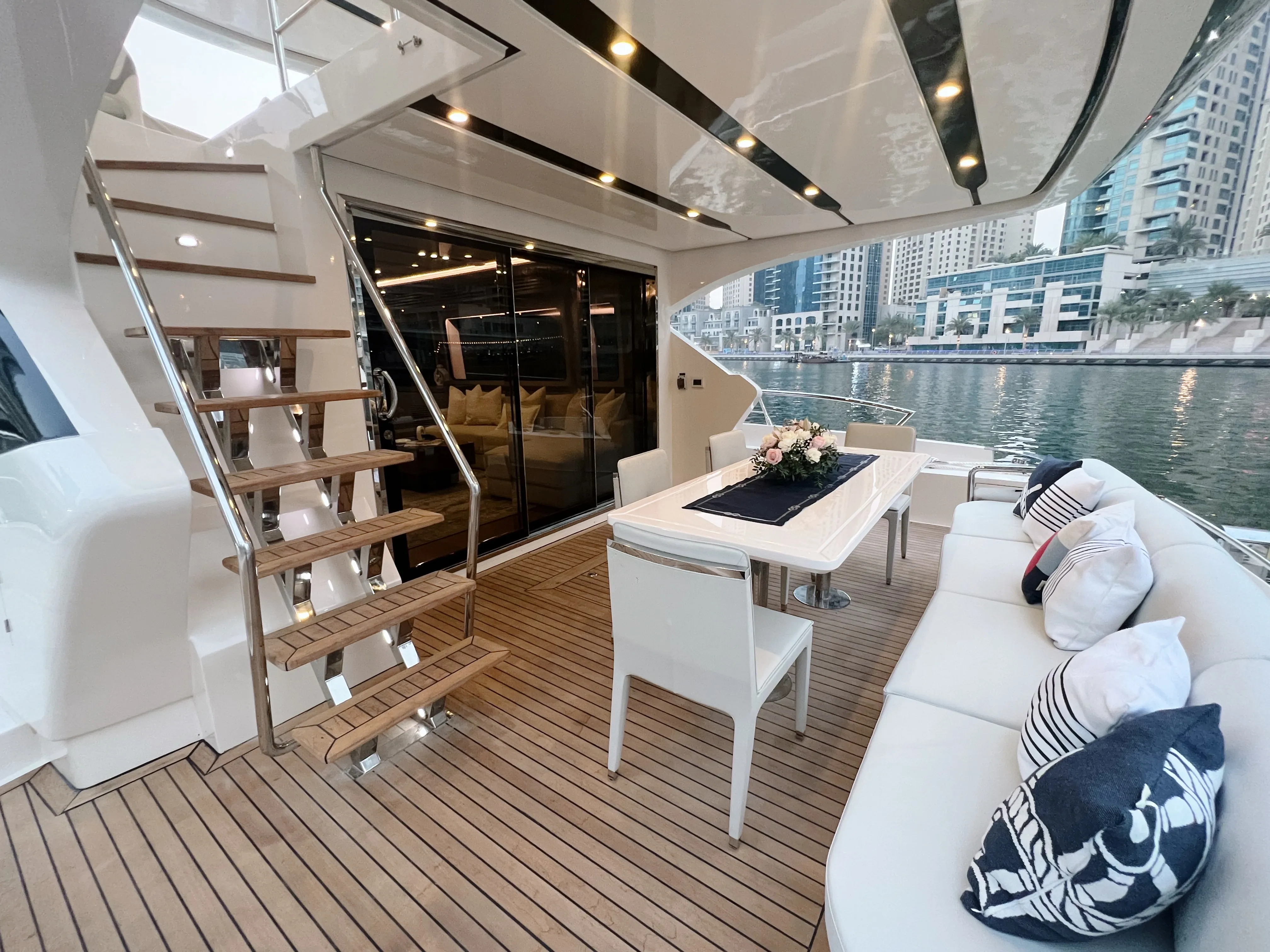 Luxury Motor Yacht X32 — yacht photo 6