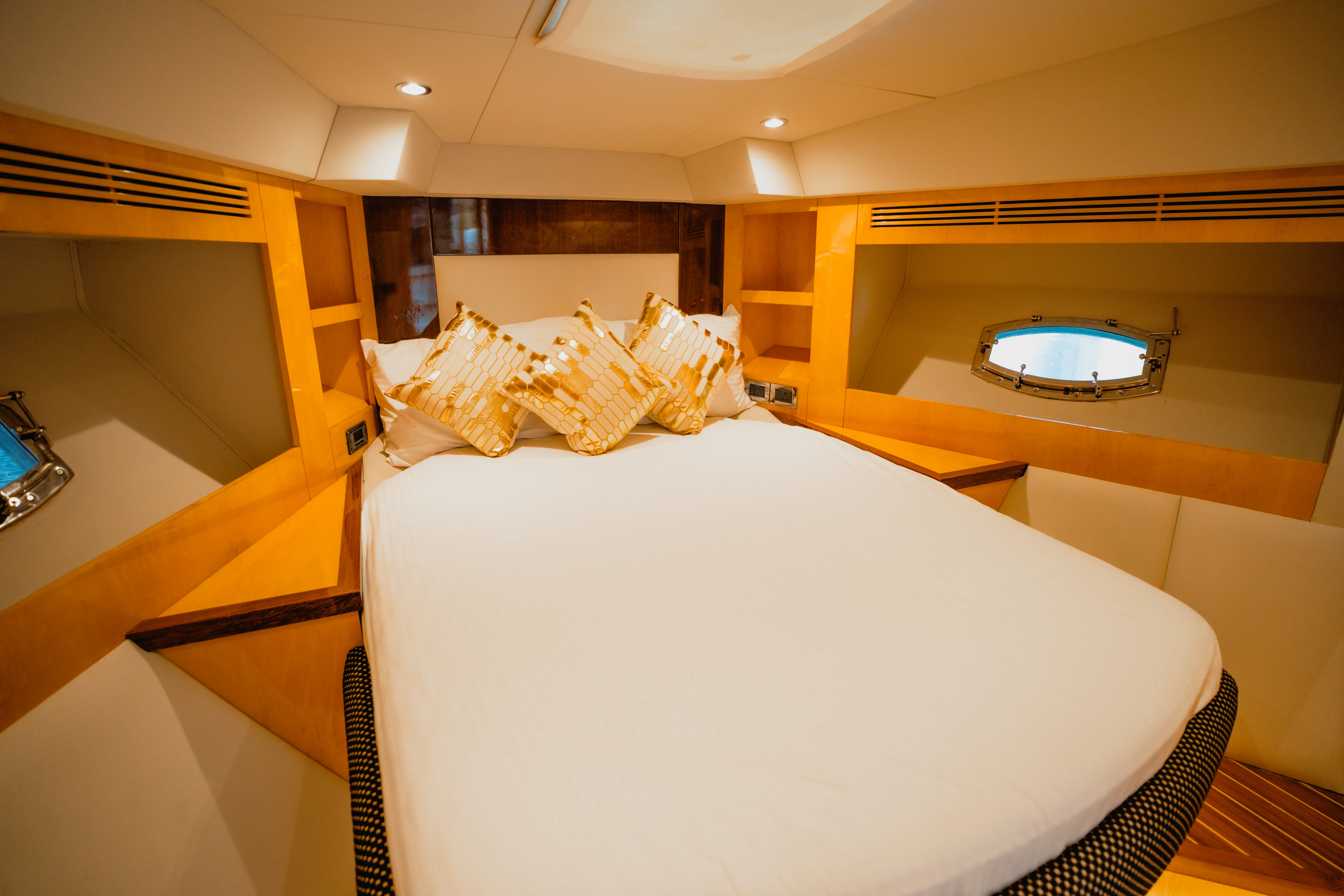 Luxury Motor Yacht X3 — foto dello yacht n. 18