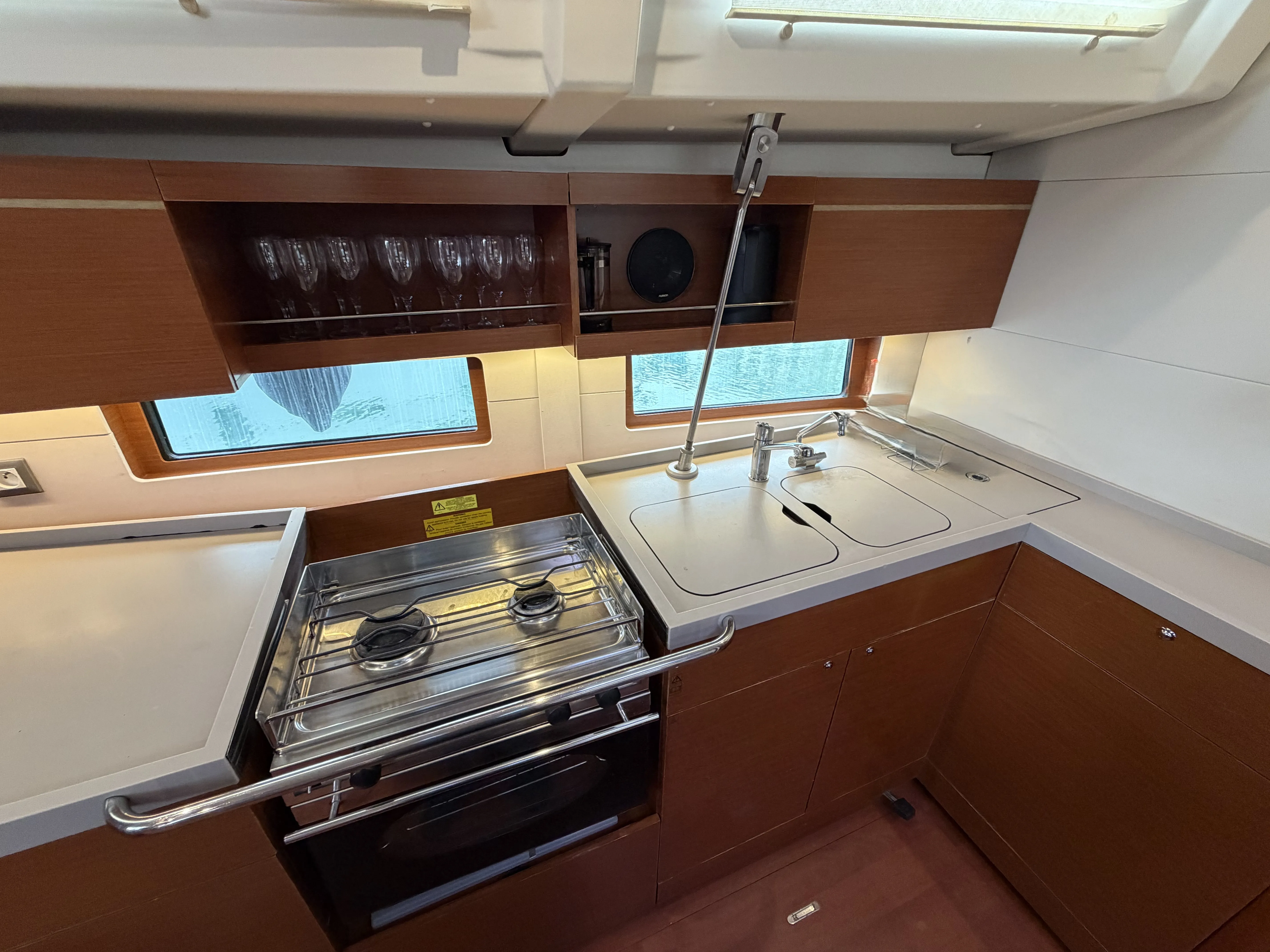 Oceanis 46.1 Olympic — yacht photo 25