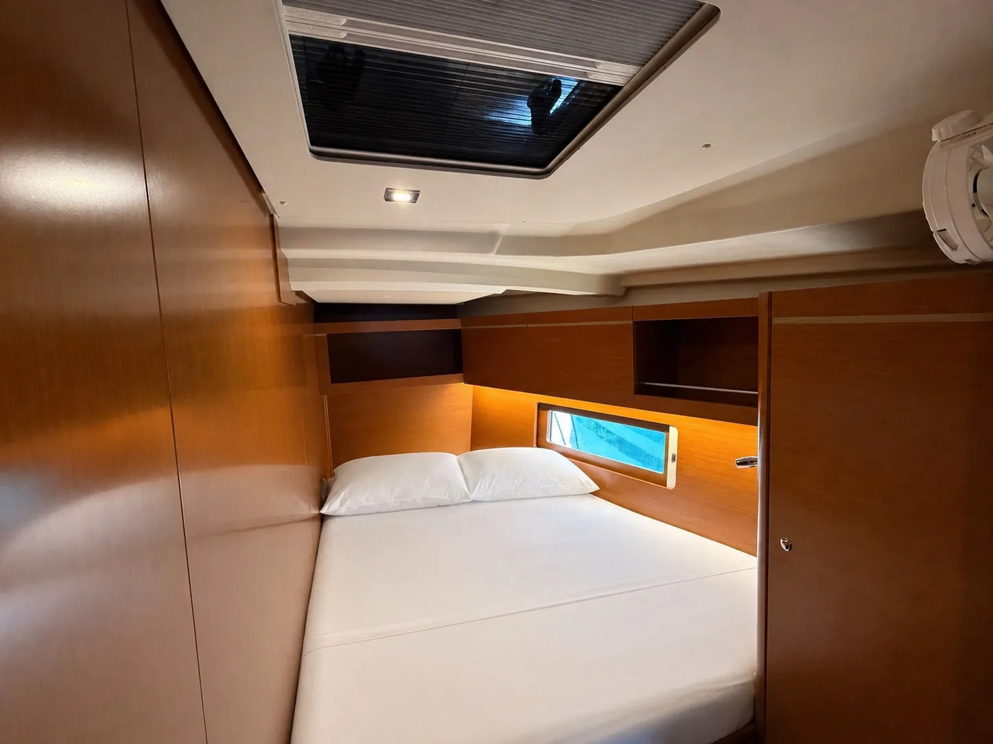 Oceanis 46.1 Olympic — yacht photo 13