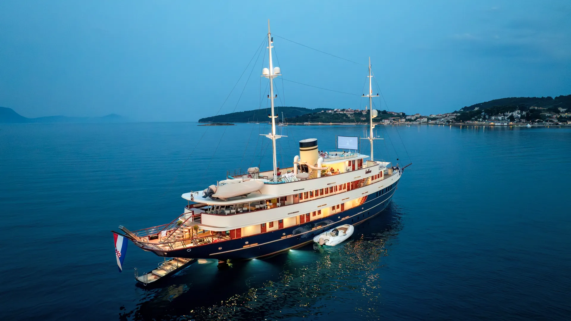 Motoryacht Casablanca — yacht photo 22
