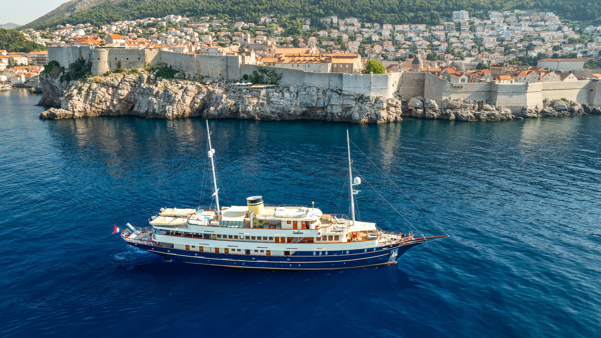 Motoryacht Casablanca — yacht photo 2