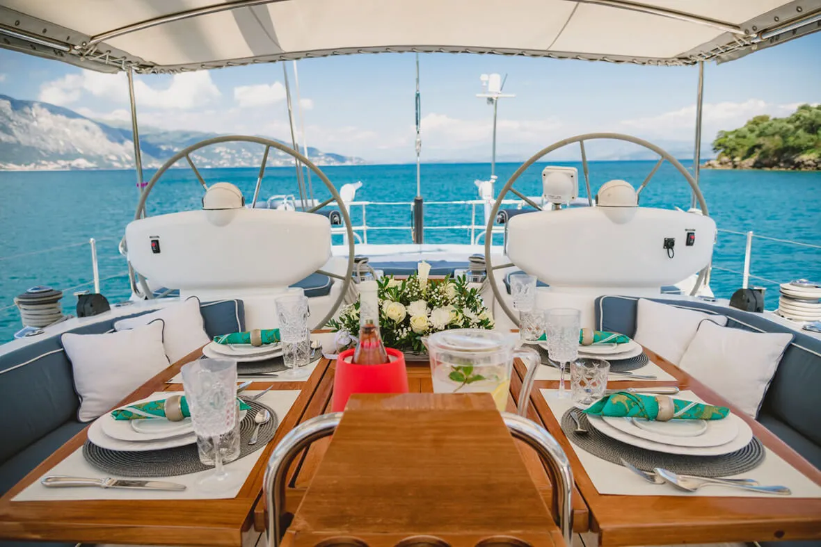 Moody 64 TAISA — yachtbilde 2