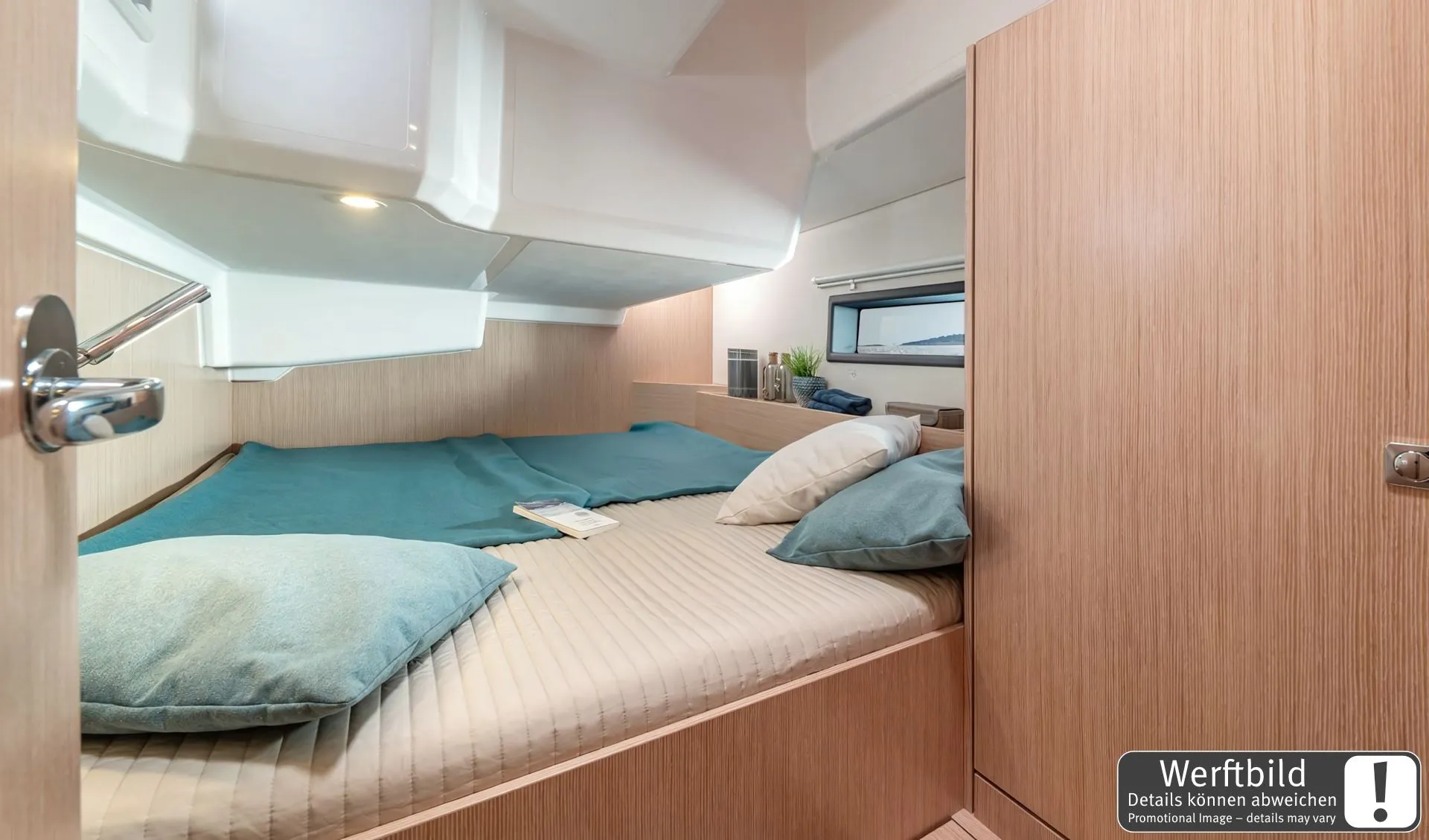 Bavaria C42 Blue Eyes — фотография яхты 11