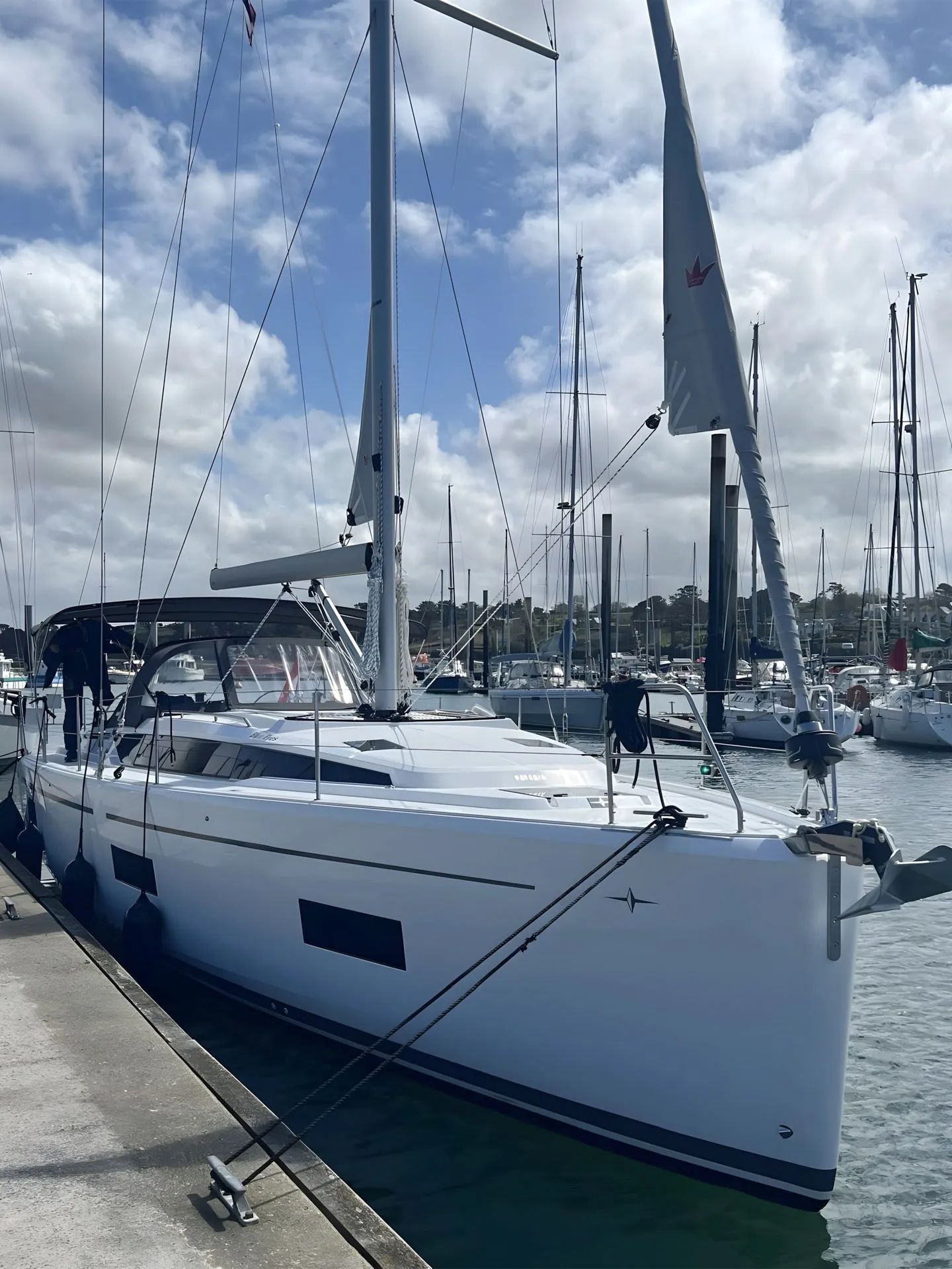 Bavaria C42 Blue Eyes — фотография яхты 4