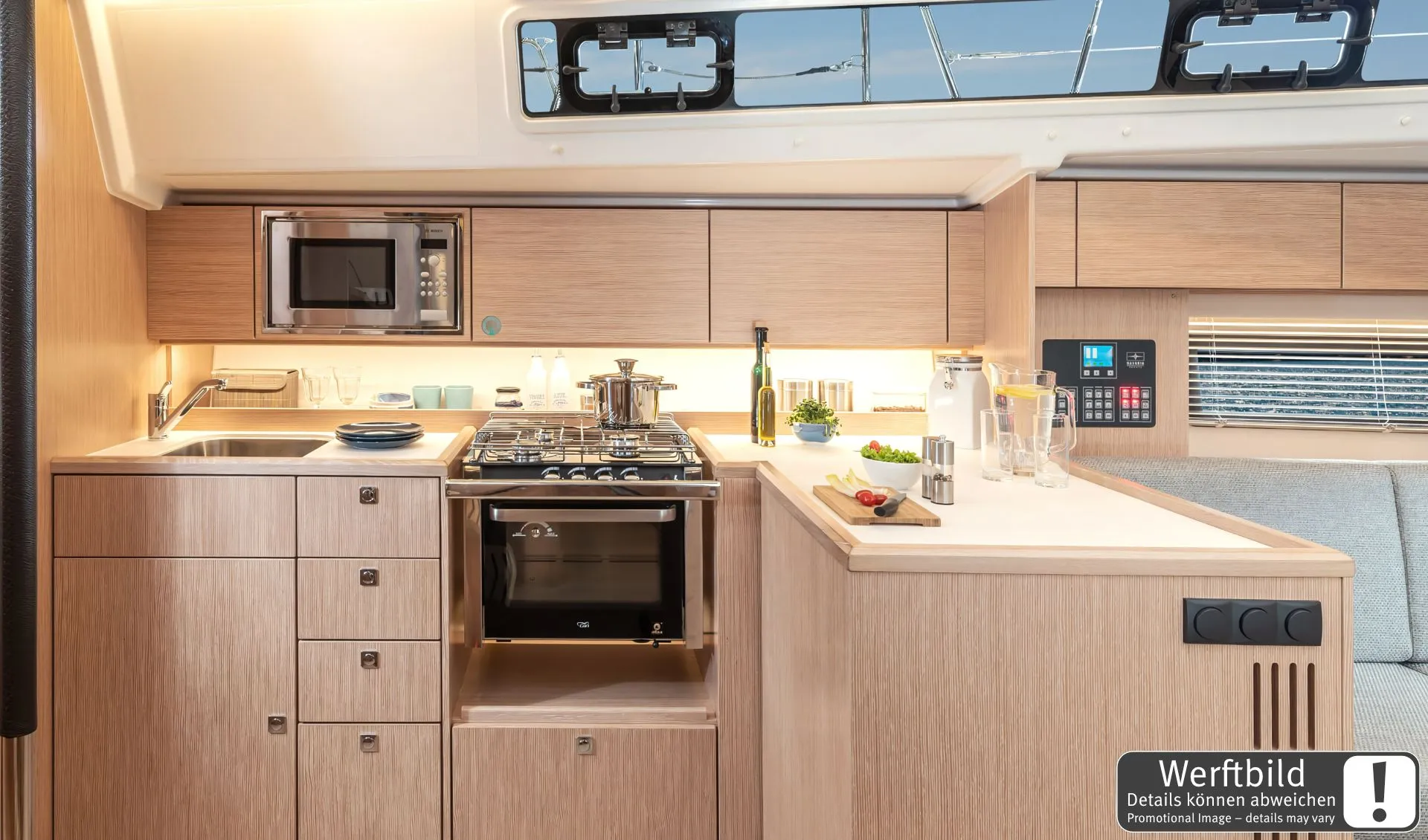 Bavaria C42 Blue Eyes — фотография яхты 21
