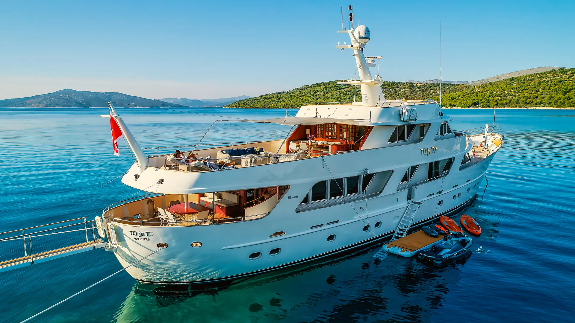 Benetti Classic 115 To je to — fotografie jachty 29