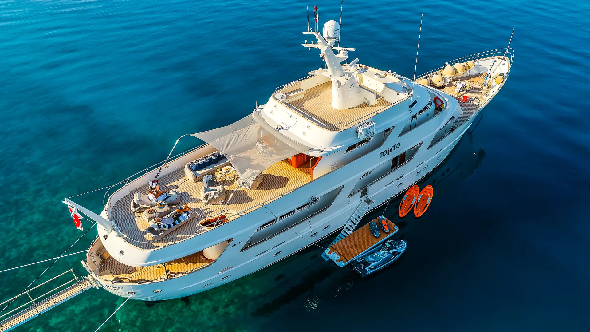 Benetti Classic 115 To je to — fotografie jachty 25