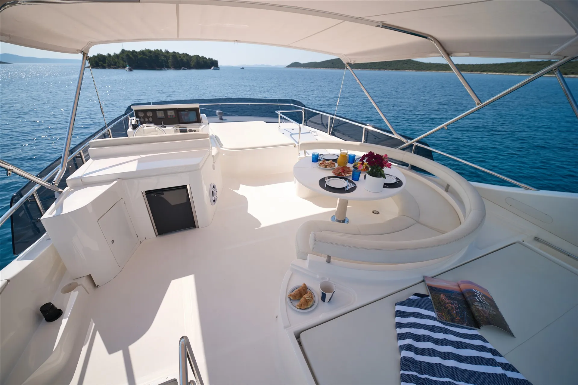 Ferretti 681 Dominique — yacht photo 19
