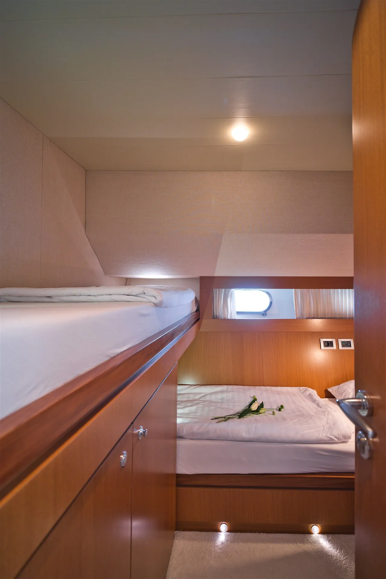Ferretti 681 Dominique — yacht photo 30