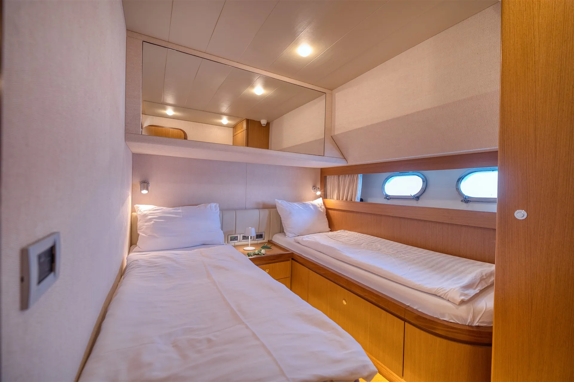 Ferretti 681 Dominique — yacht photo 27