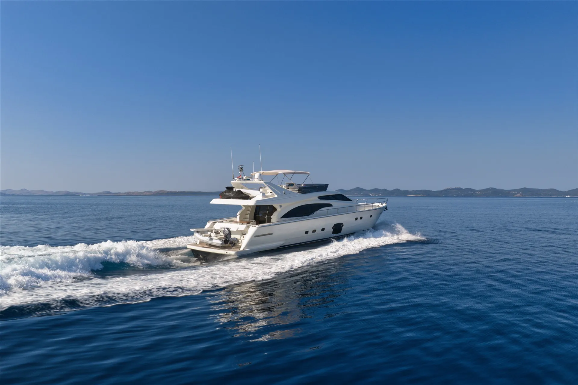 Ferretti 681 Dominique — yacht photo 4
