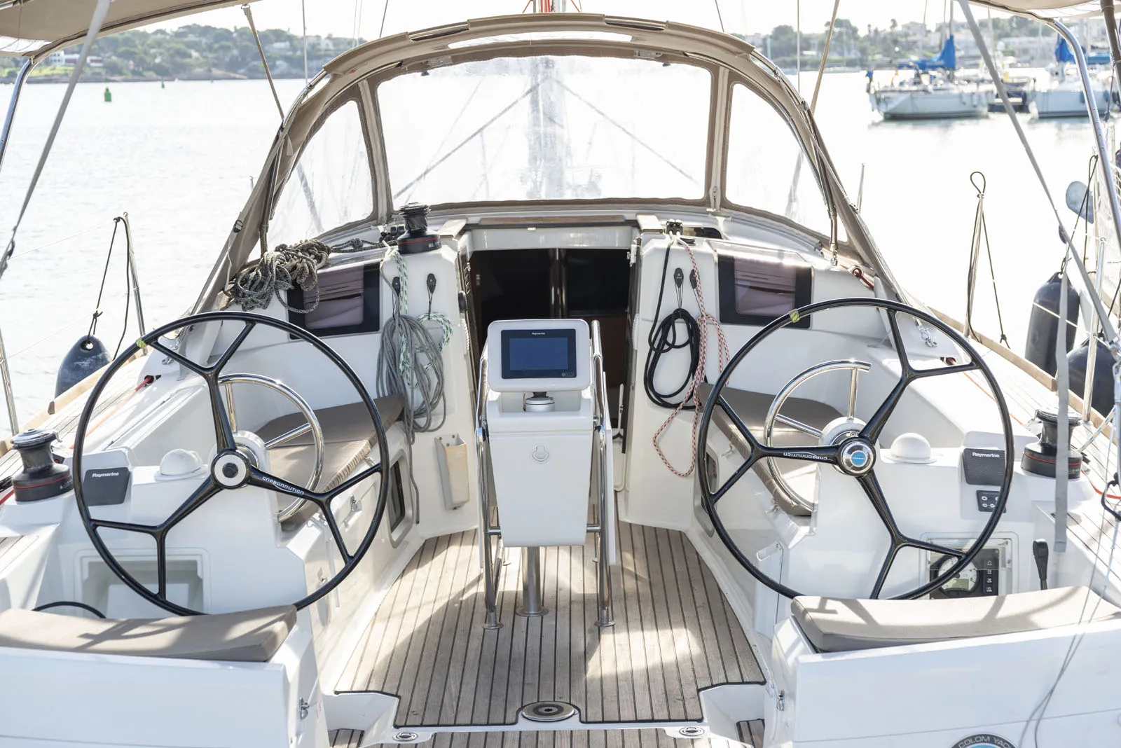 Sun Odyssey 389 BarElli — foto dello yacht n. 10