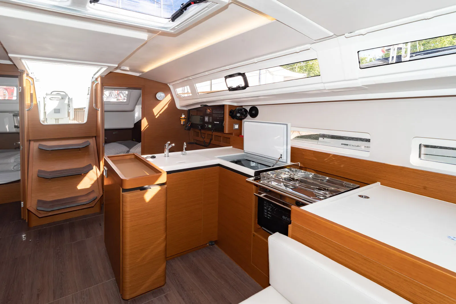 Sun Odyssey 410 Sea Pearl — фотография яхты 9