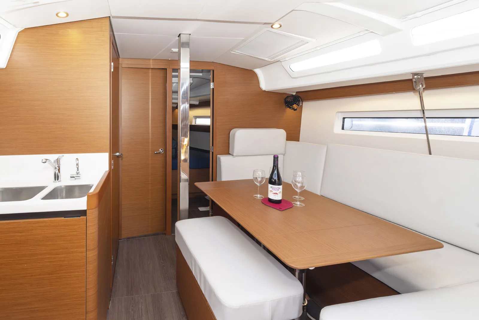 Sun Odyssey 440 JoElli — foto dello yacht n. 12