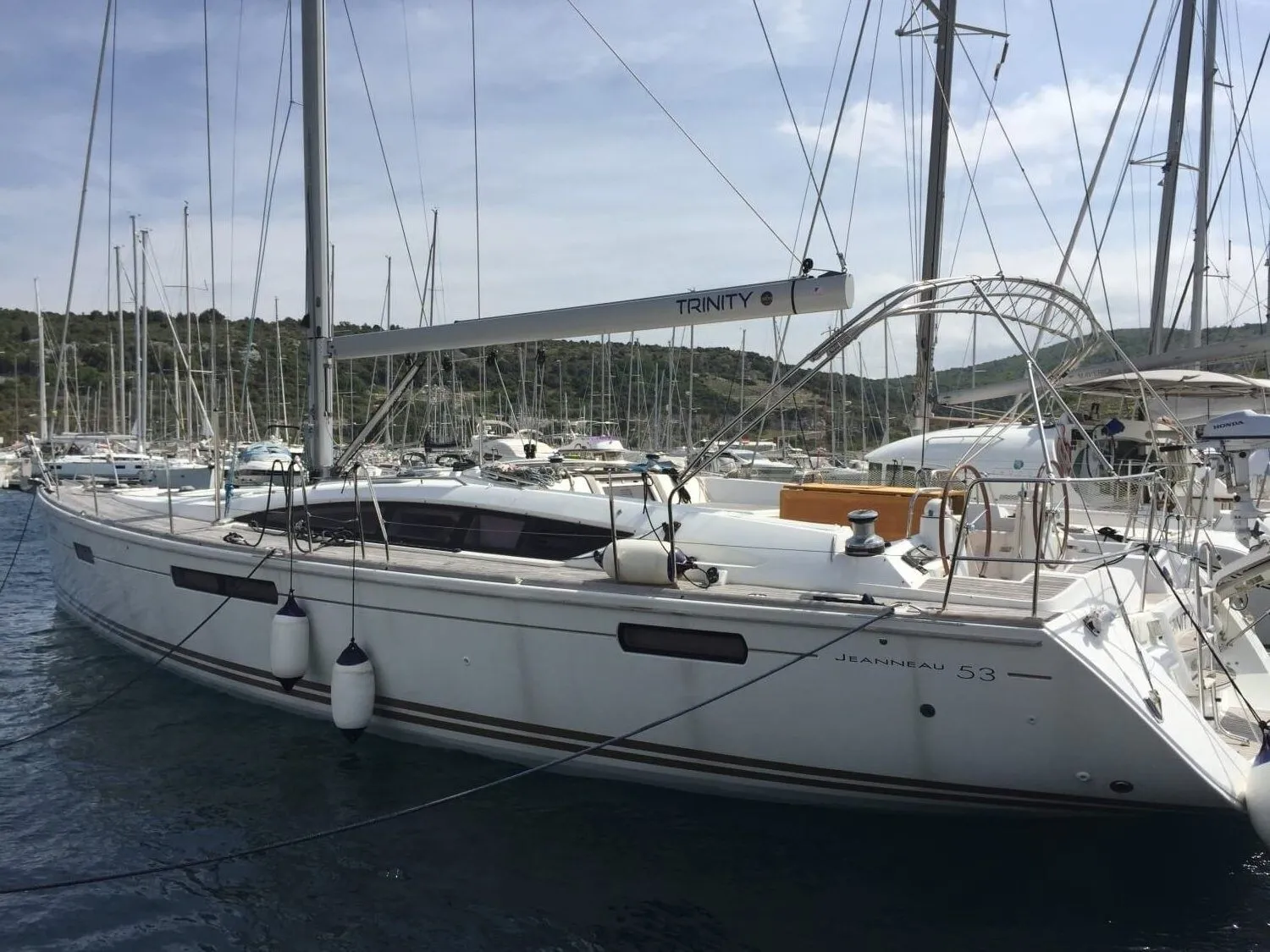 Jeanneau 53 Trinity — yacht photo 5
