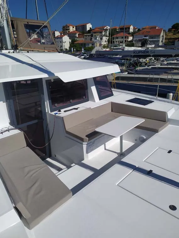 Bali 4.4 Tiraminelli — yacht photo 3