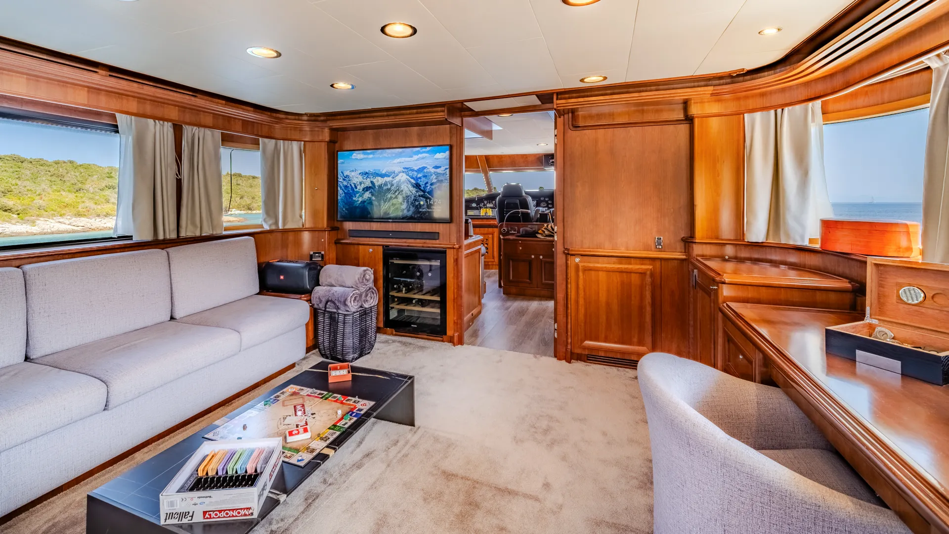 Motoryacht Klobuk — yacht photo 36