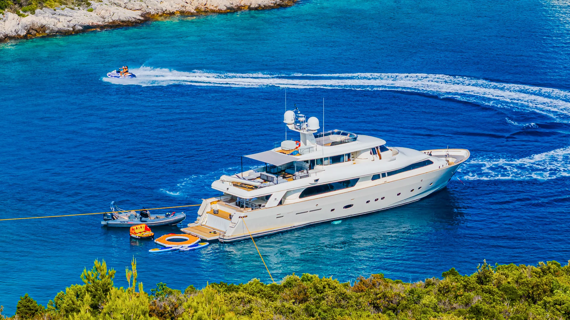 Motoryacht Klobuk — yacht photo 13