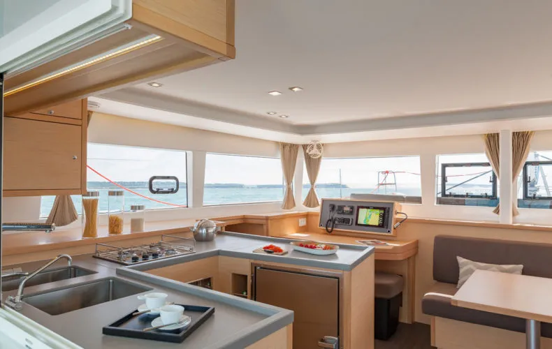 Lagoon 450 Fly BigElli — foto dello yacht n. 7