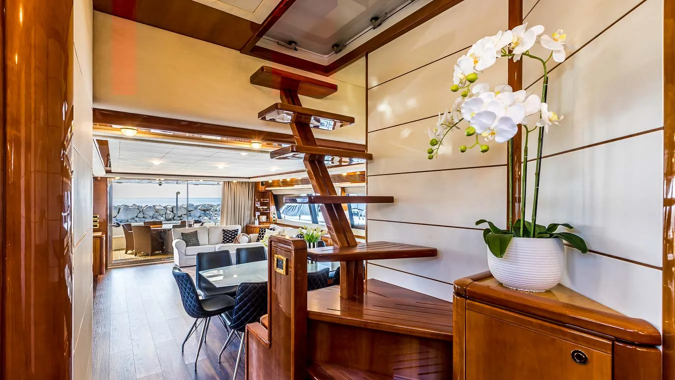 Ferretti 880 Miss Katarina — yacht photo 4