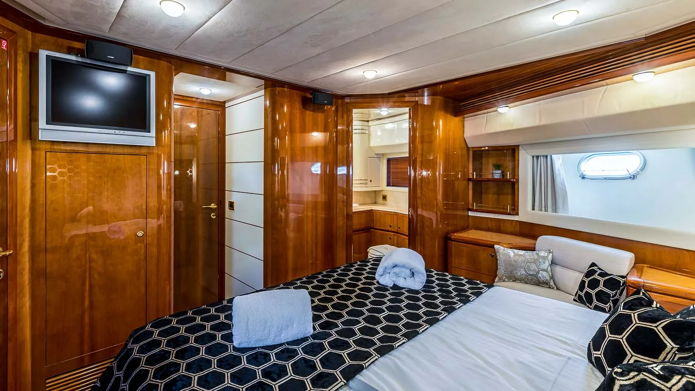 Ferretti 880 Miss Katarina — yacht photo 15