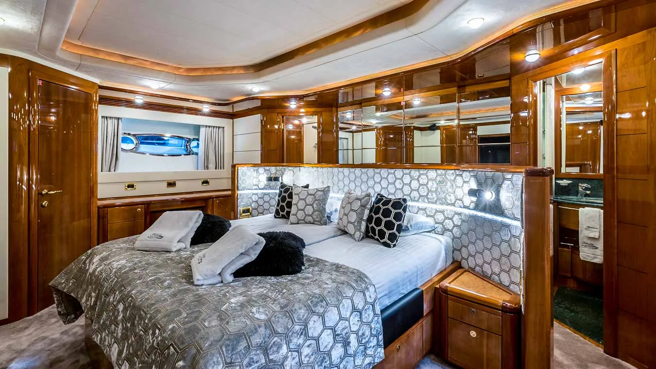 Ferretti 880 Miss Katarina — yacht photo 22